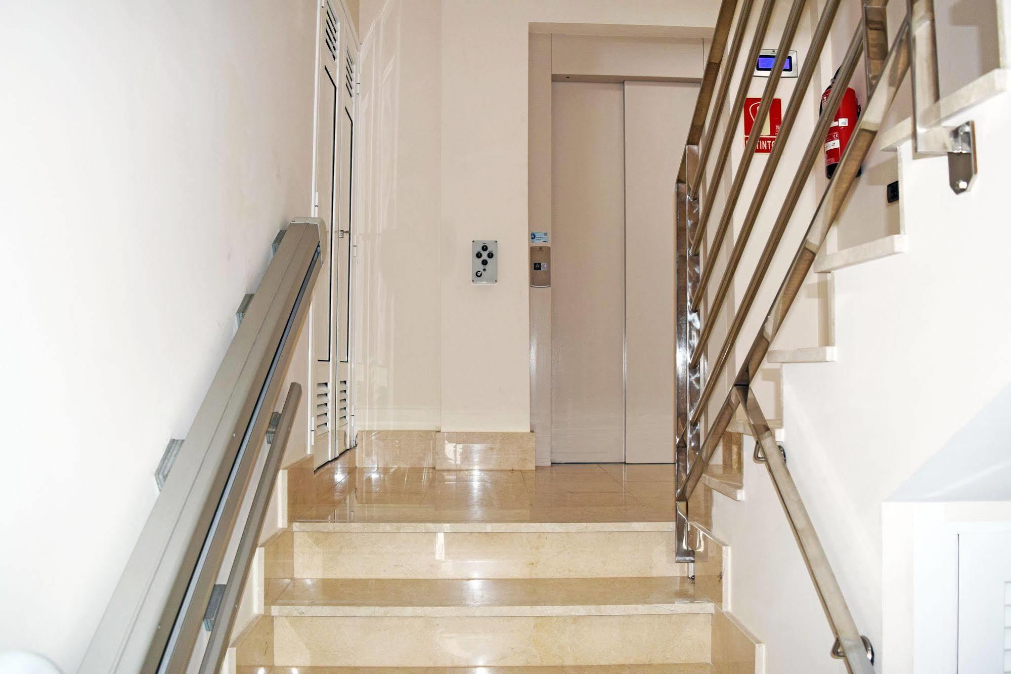 La Volpe Rossa B&B ลาสปัลมาส เด กรานคานาเรีย ภายนอก รูปภาพ